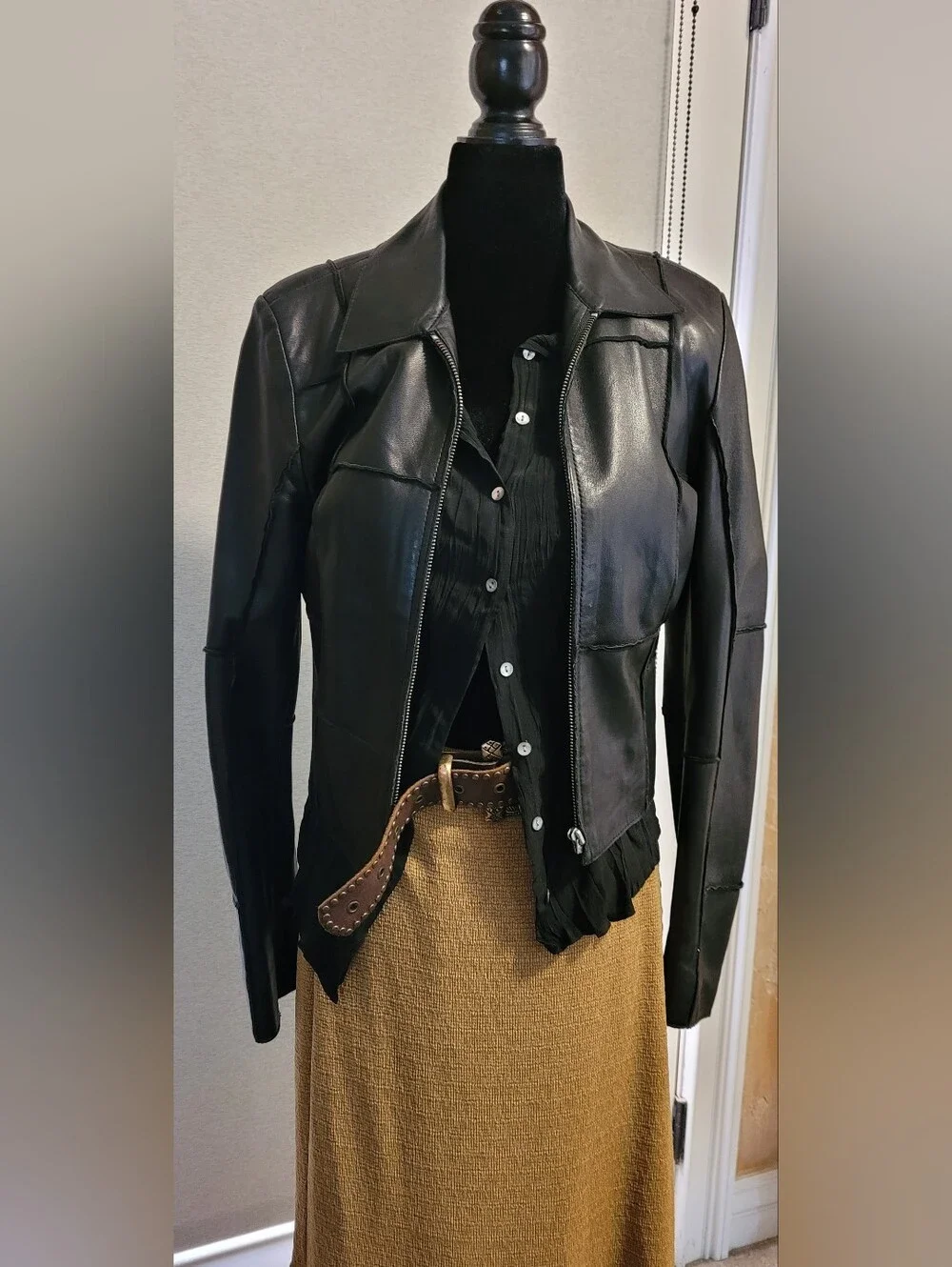 Rizal vintage black